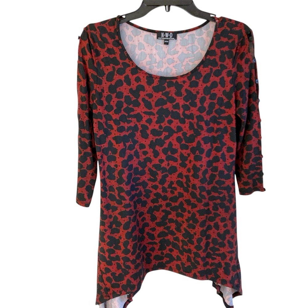 NWD | Women's Red and Black Patterned Top